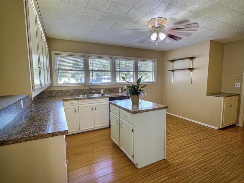 2207 4th Street, Brownwood TX 76801 - Photo 7