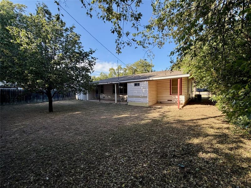2207 4th Street, Brownwood TX 76801 - Photo 19