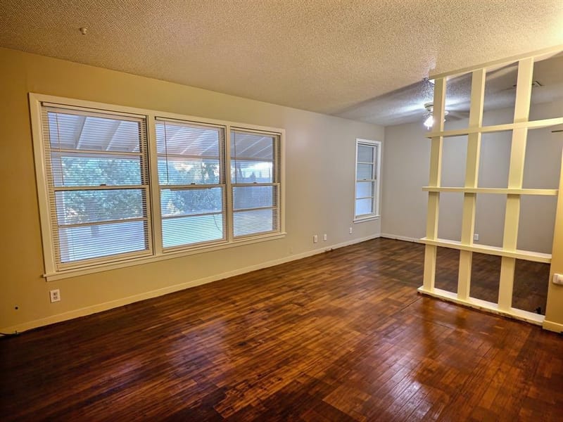 2207 4th Street, Brownwood TX 76801 - Photo 4