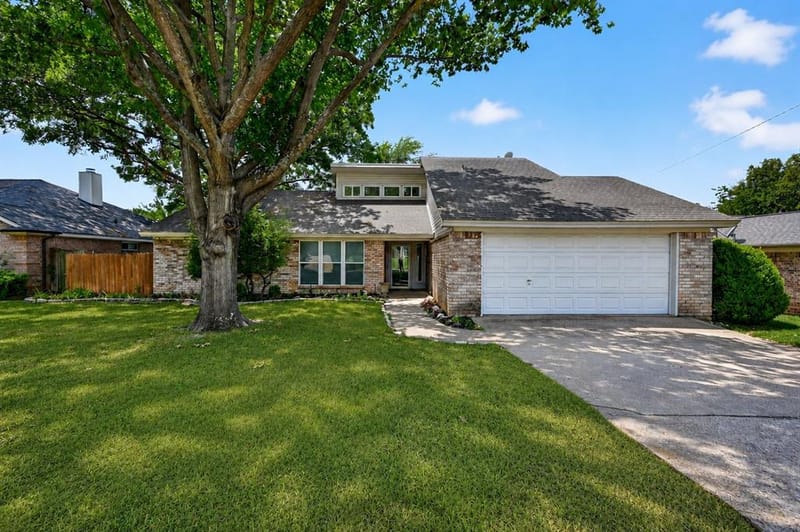 4610 Bellefontaine Court, Arlington TX 76017