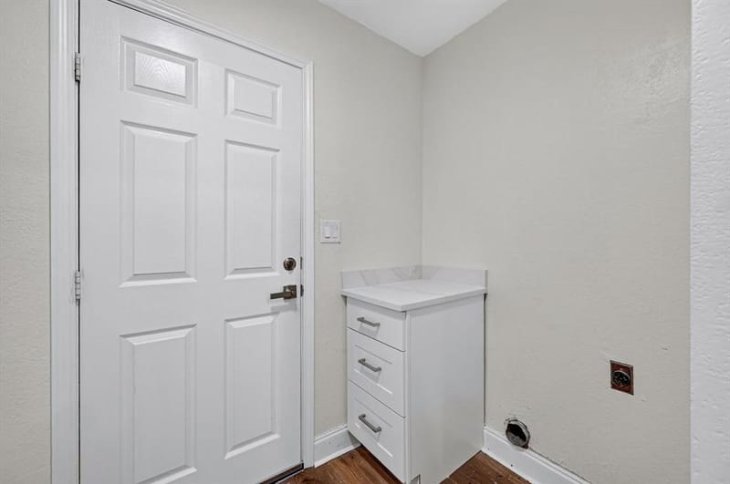 4610 Bellefontaine Court, Arlington TX 76017 - Photo 10
