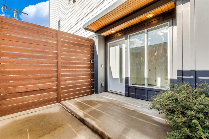 1505 N Garrett Avenue # 105, Dallas TX 75206