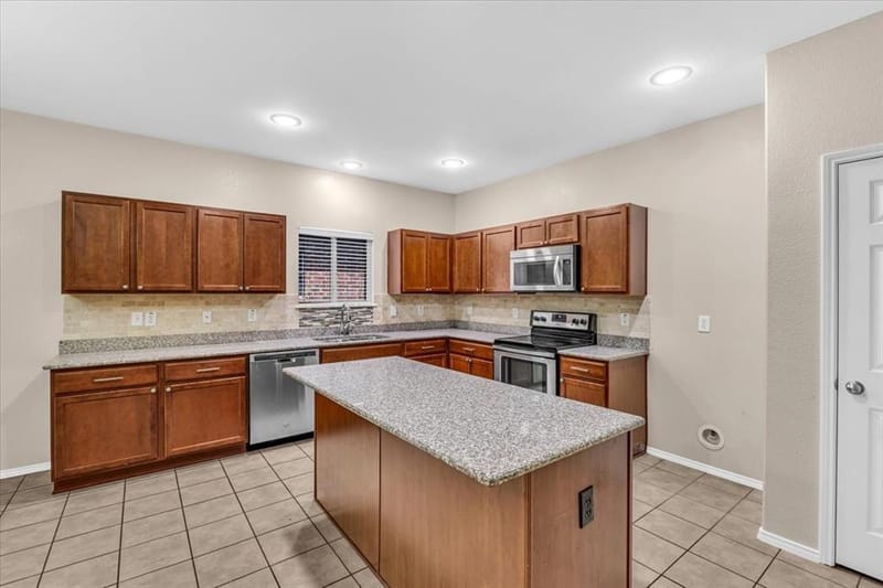 619 Denali, Arlington TX 76002 - Photo 12