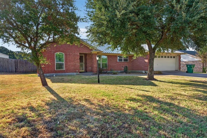 304 Edgehill Road, Joshua TX 76058