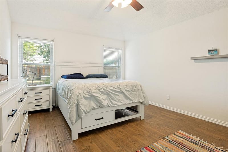540 Cambridge Drive, Saginaw TX 76179 - Photo 12