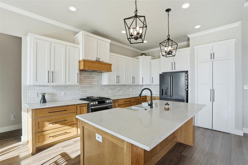 8410 County Road 301, Grandview TX 76050 - Photo 17