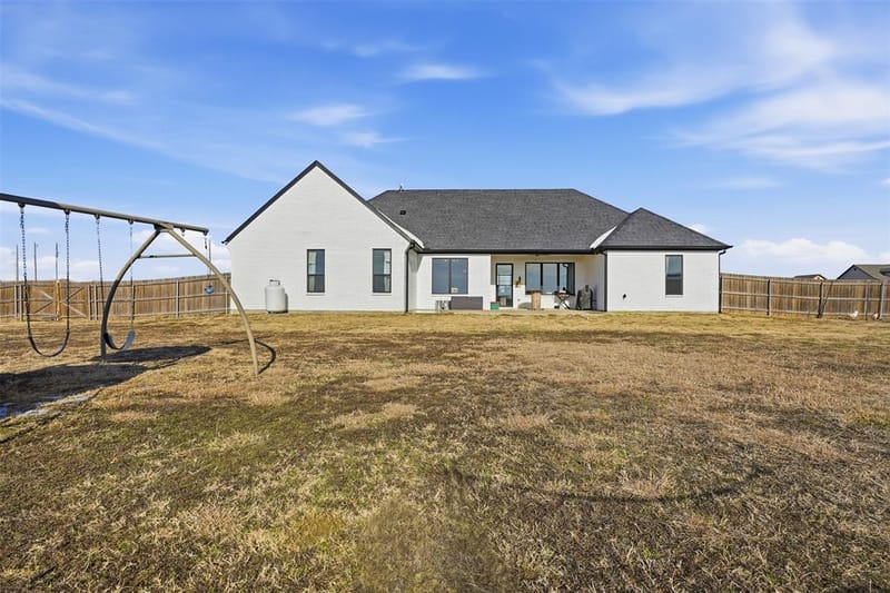 8410 County Road 301, Grandview TX 76050 - Photo 28
