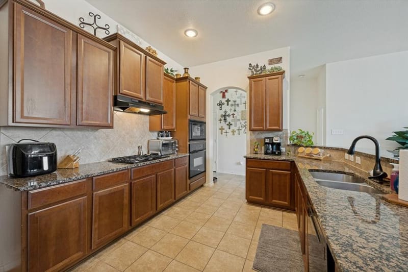 6133 Lamb Creek Drive, Fort Worth TX 76179 - Photo 6
