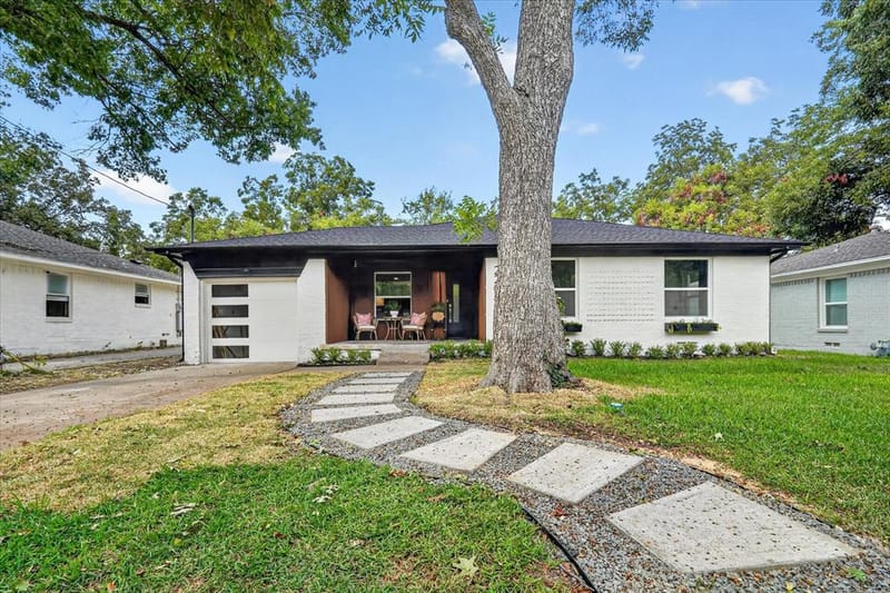 2208 Springhill Drive, Dallas TX 75228 - Photo 2