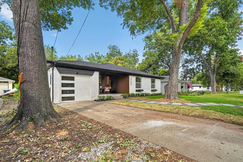 2208 Springhill Drive, Dallas TX 75228 - Photo 3