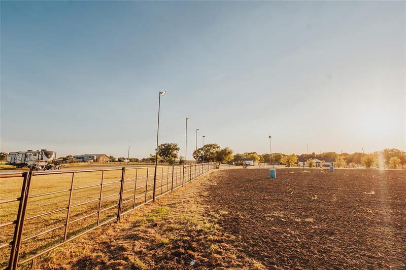 246 Hcr 1450 N, Covington TX 76636 - Photo 27