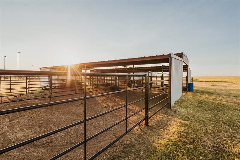 246 Hcr 1450 N, Covington TX 76636 - Photo 30