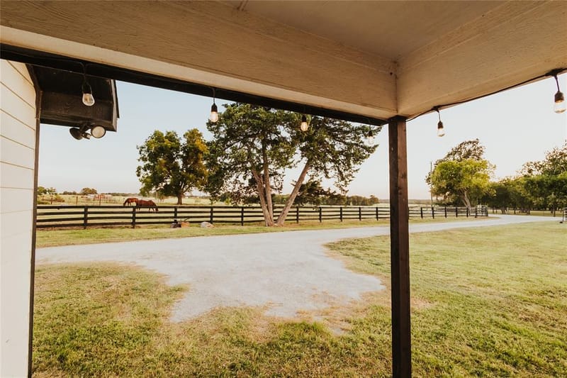 246 Hcr 1450 N, Covington TX 76636 - Photo 34