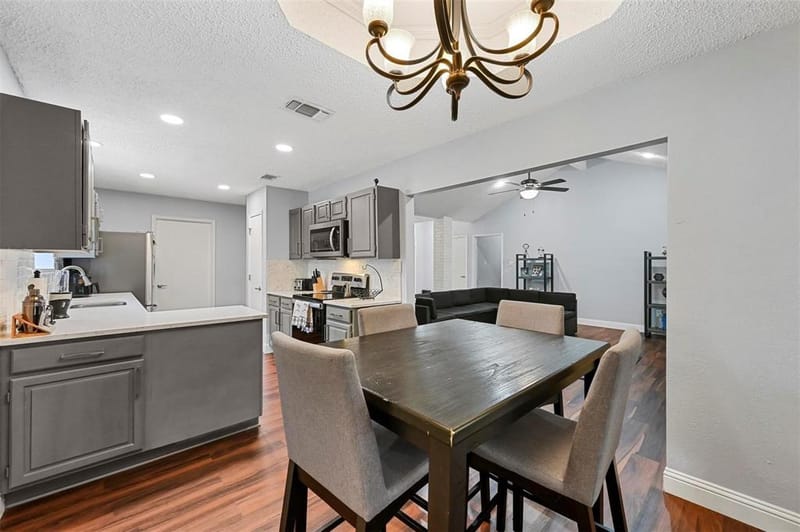 2530 Seven Hills Drive, Grand Prairie TX 75052 - Photo 4