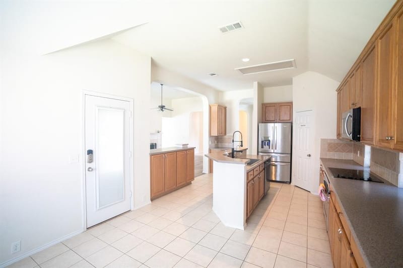 3020 Saint Jude Drive, Mansfield TX 76063 - Photo 10
