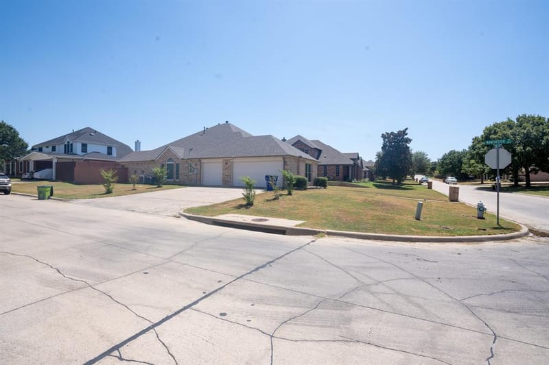 3020 Saint Jude Drive, Mansfield TX 76063 - Photo 4