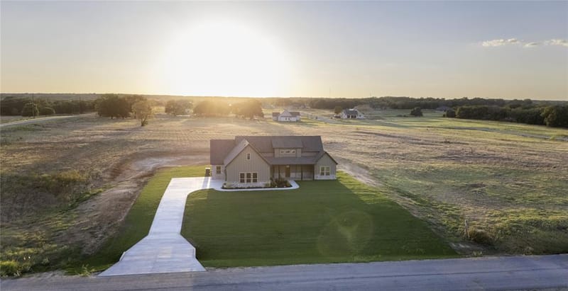 205 Sweetgrass Drive, Poolville TX 76487 - Photo 3