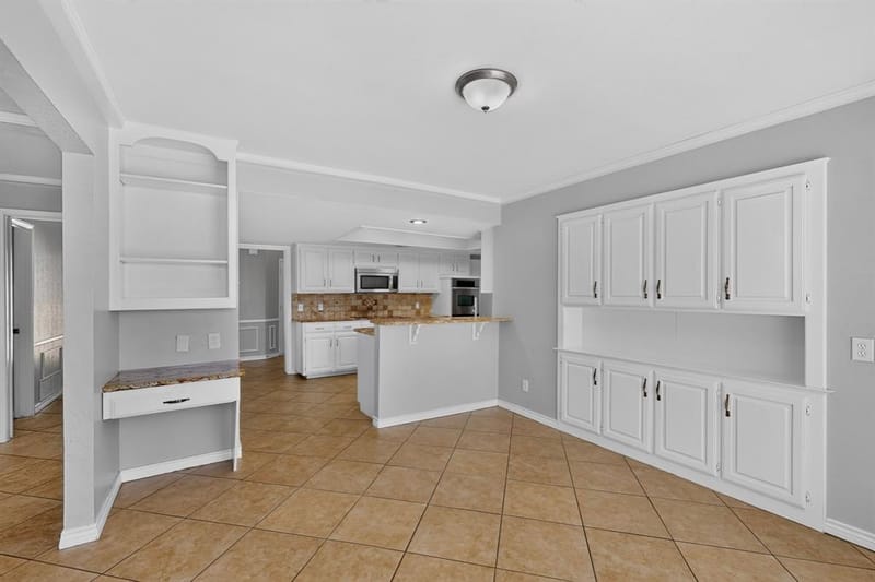 1380 Green Hills Court, Duncanville TX 75137 - Photo 12