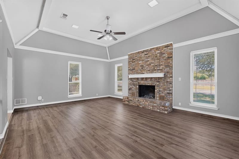 1380 Green Hills Court, Duncanville TX 75137 - Photo 8