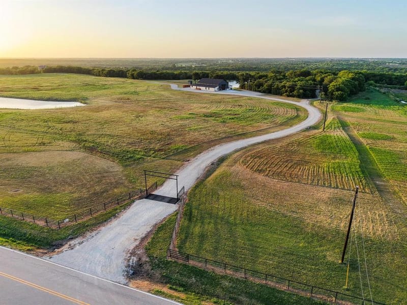 4251 Refuge Road, Sherman TX 75092 - Photo 32
