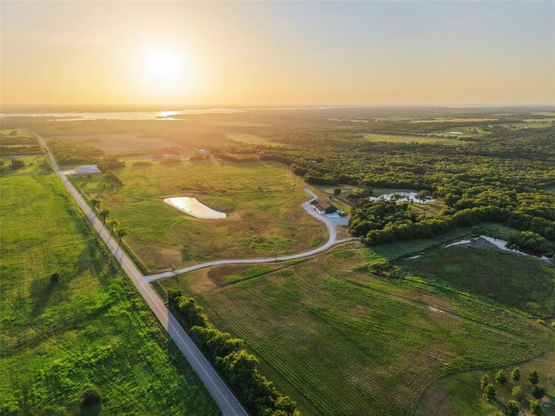 4251 Refuge Road, Sherman TX 75092 - Photo 29
