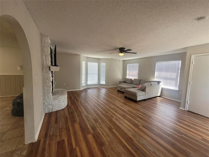 1921 Pelican Drive N, Pelican Bay TX 76020