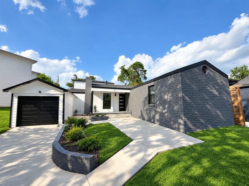 1201 Forester Drive, Dallas TX 75216 - Photo 9