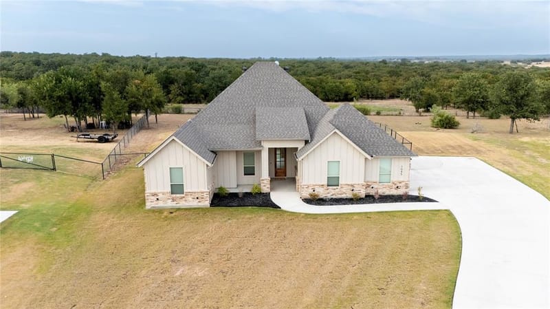 1045 Bermes Court, Brock TX 76087