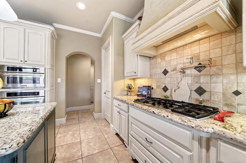 409 Settlers Ridge Drive, Keller TX 76248 - Photo 5