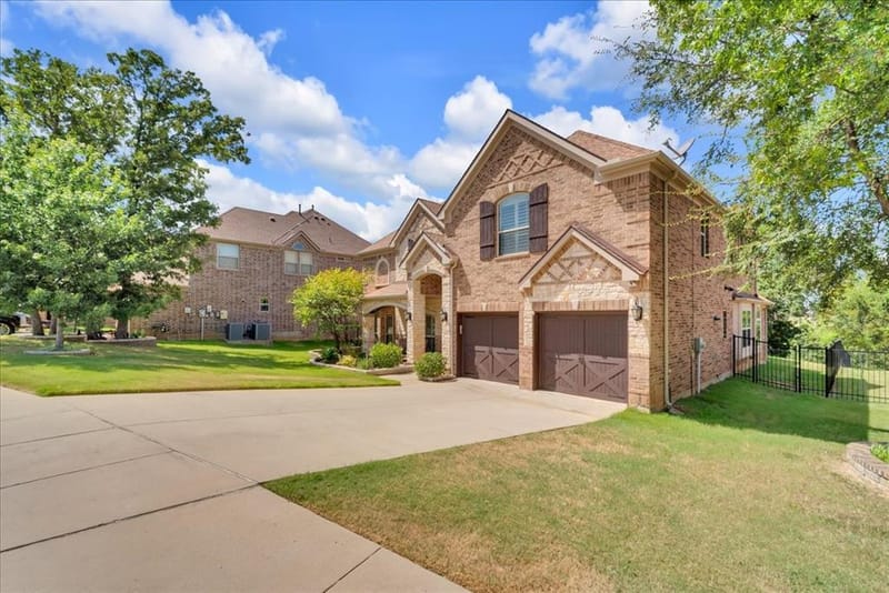 1229 Ardglass Trail, Corinth TX 76210 - Photo 6