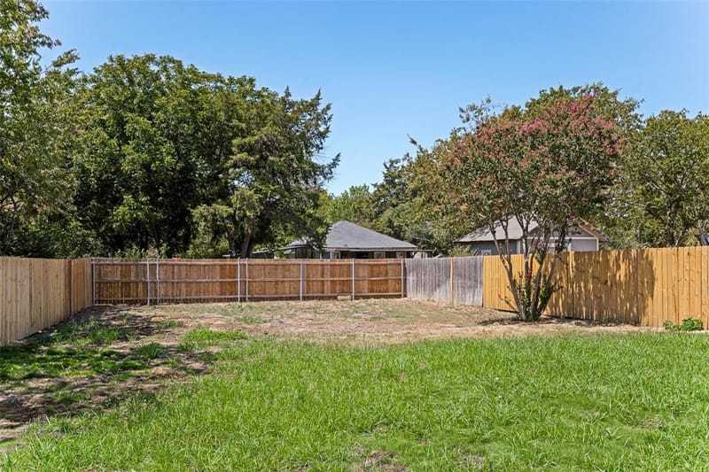 419 N Crawford Street, Denton TX 76209 - Photo 27