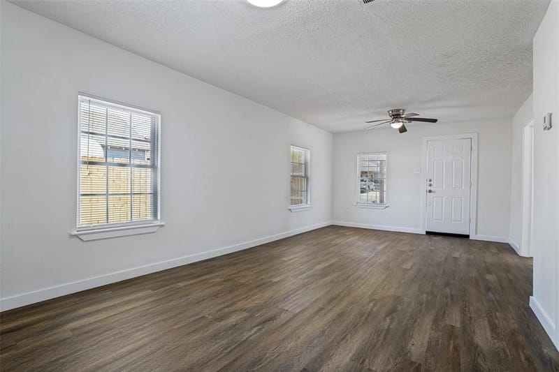 419 N Crawford Street, Denton TX 76209 - Photo 6