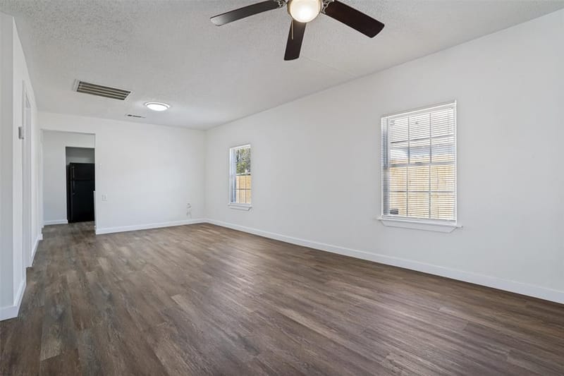 419 N Crawford Street, Denton TX 76209 - Photo 8