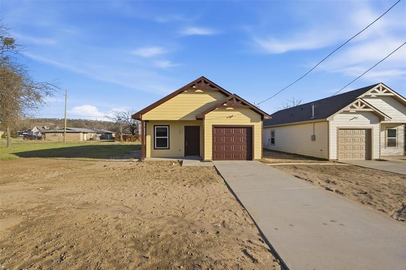 512 SW 15th Street, Mineral Wells TX 76067 - Photo 2