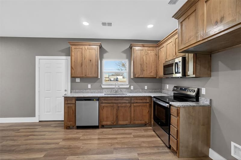 512 SW 15th Street, Mineral Wells TX 76067 - Photo 6