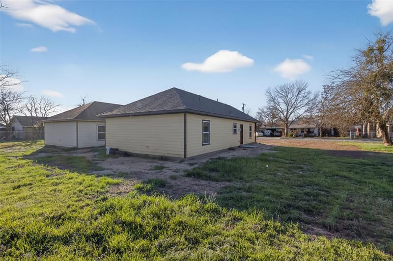 512 SW 15th Street, Mineral Wells TX 76067 - Photo 16