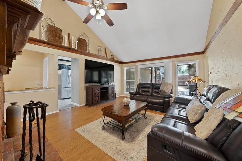 1818 Sara Lane, Richardson TX 75081 - Photo 6