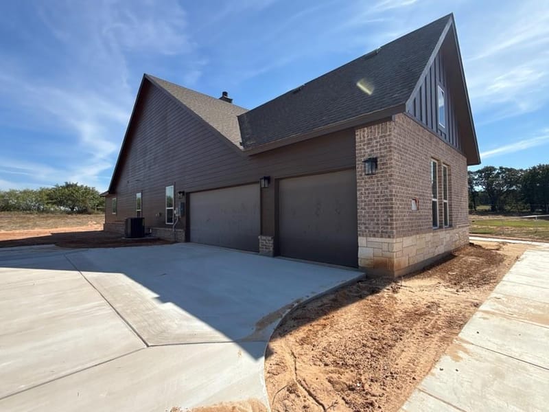 329 Johnny Boy Way, Springtown TX 76082 - Photo 4