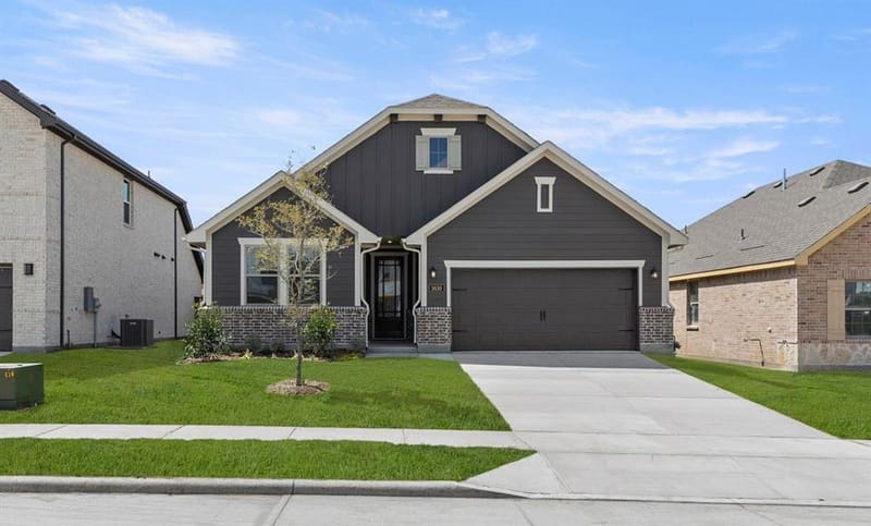 3630 Saffron Drive, Celina TX 75009 - Photo 2