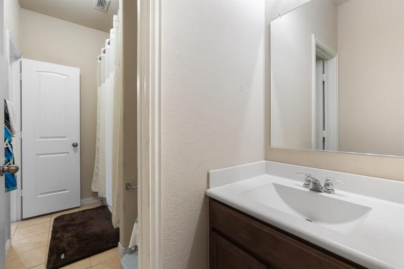620 Swift Current Drive, Crowley TX 76036 - Photo 11