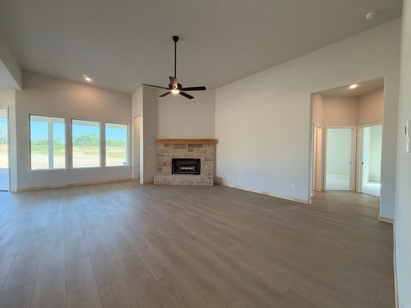 313 Johnny Boy Way, Springtown TX 76082 - Photo 5