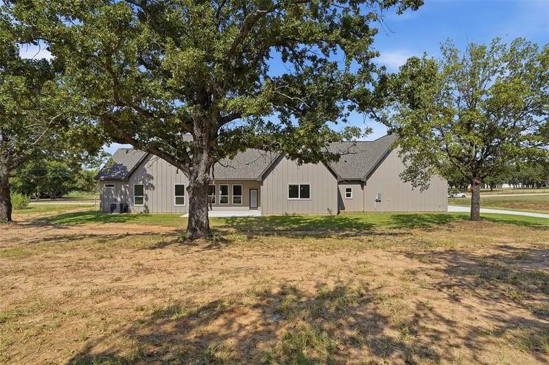 104 Springhill Court, Springtown TX 76082 - Photo 34
