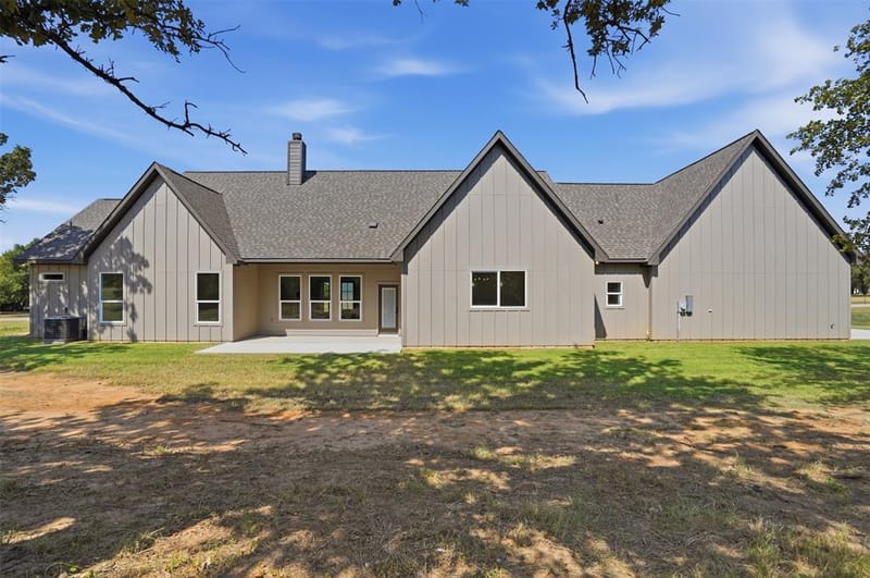 104 Springhill Court, Springtown TX 76082 - Photo 31