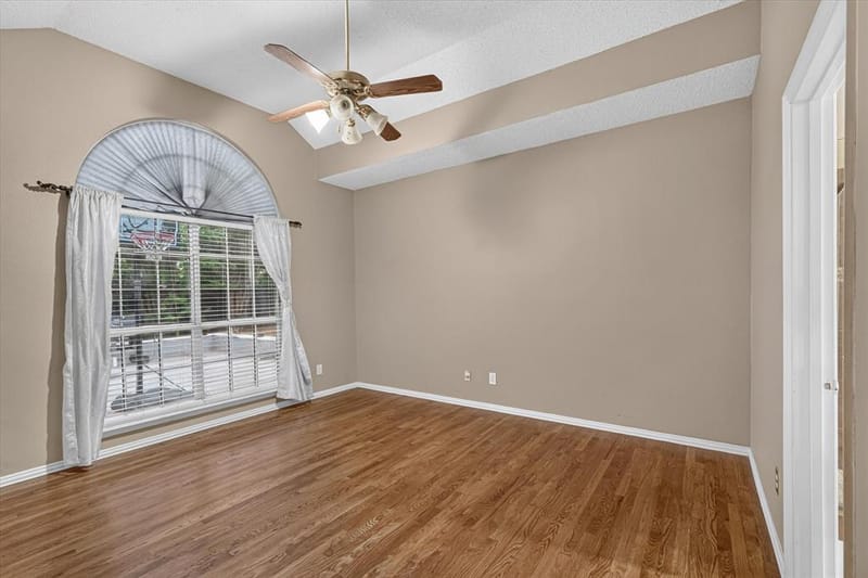 9803 Hickory Hollow Lane, Irving TX 75063 - Photo 9