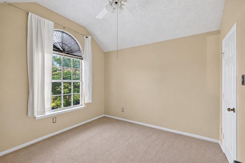 9803 Hickory Hollow Lane, Irving TX 75063 - Photo 15