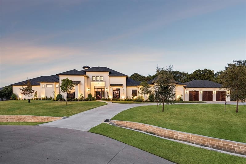 901 Hat Creek Court, Bartonville TX 76226