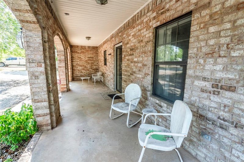 264 Oak Street, Nocona TX 76255 - Photo 16