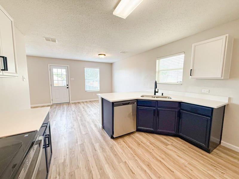 4913 Waterford Drive, Fort Worth TX 76179 - Photo 12