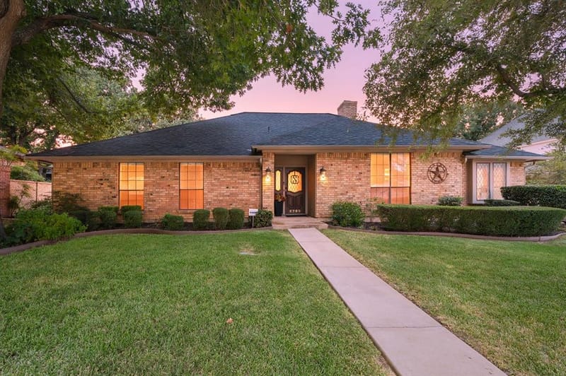 5709 Glacier Lake Drive, Arlington TX 76013