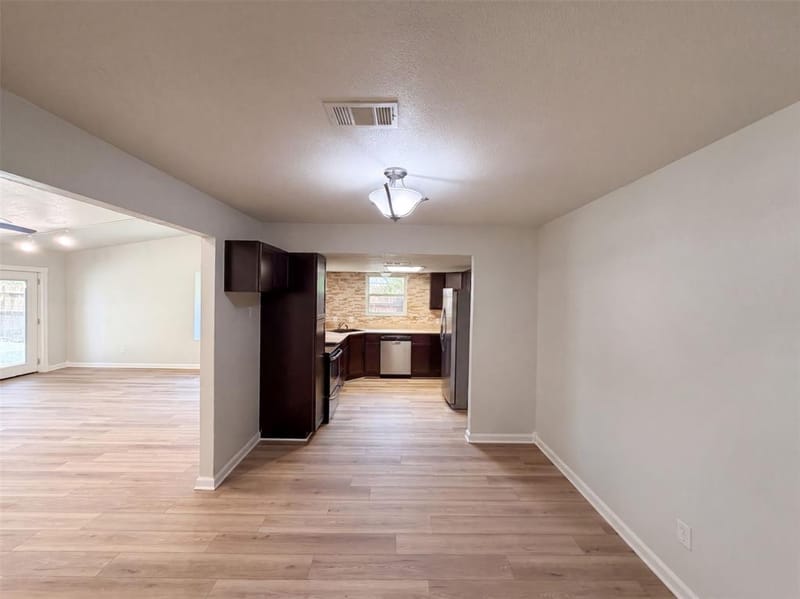 220 Grand Meadow Drive, Fort Worth TX 76108 - Photo 6
